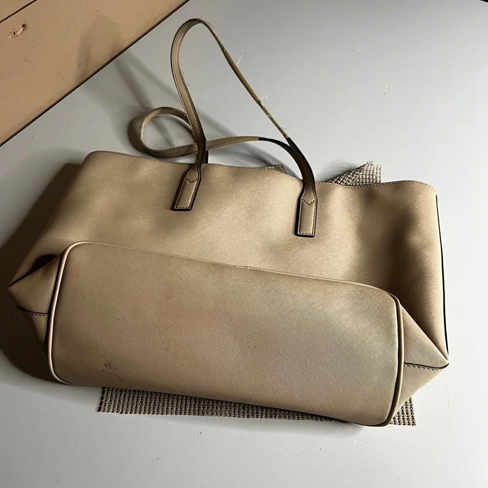 Marc Jacobs Wingman Tote Beige Saffiano Leather Floral Lining Large Handbag